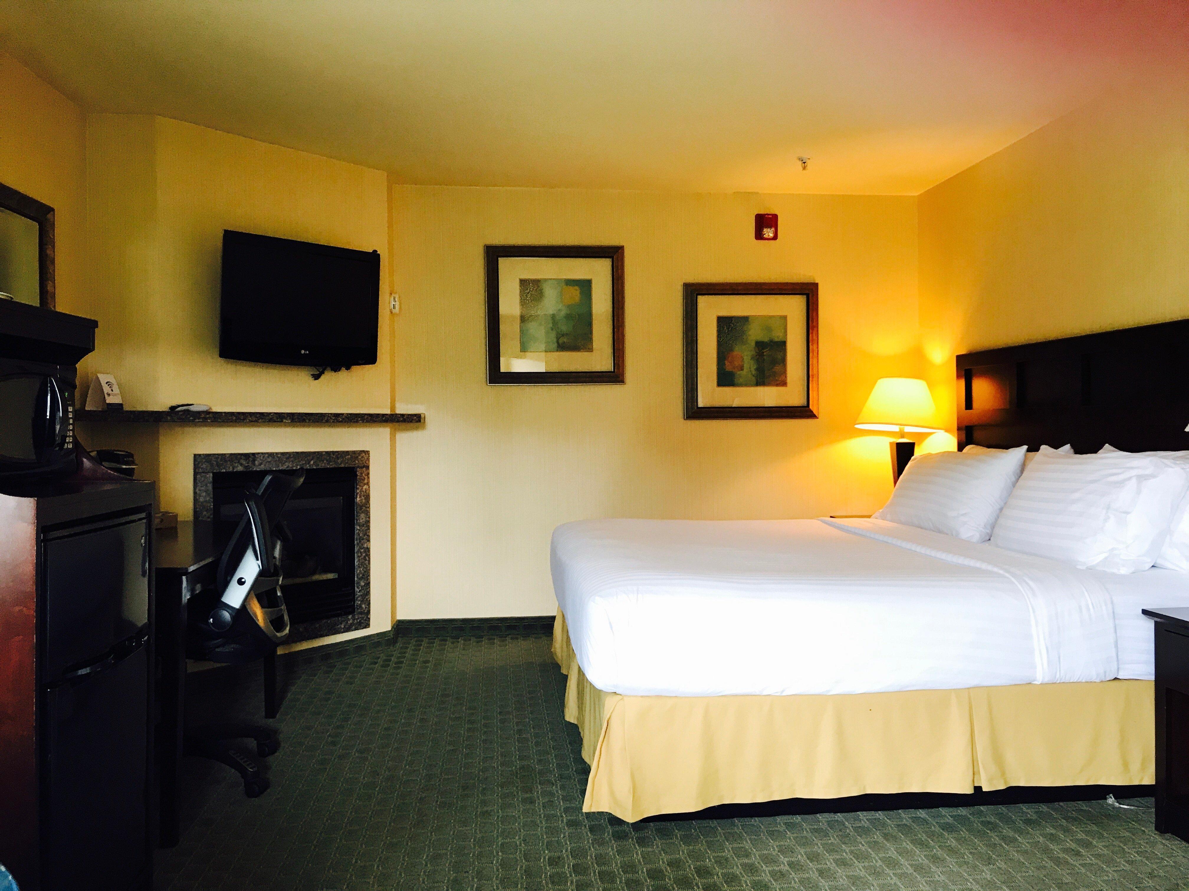 Holiday Inn Express Fort Bragg By Ihg Dış mekan fotoğraf