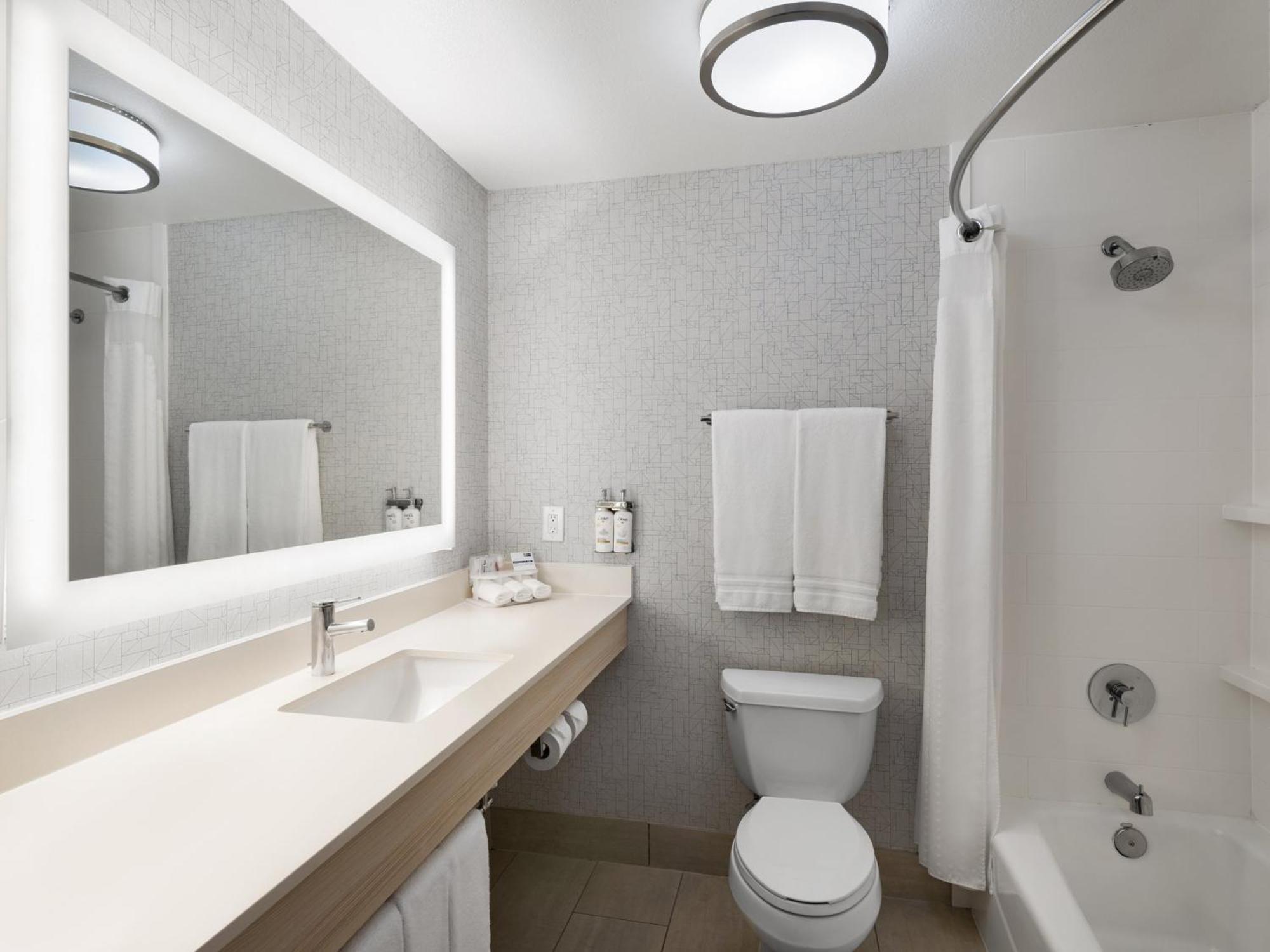 Holiday Inn Express Fort Bragg By Ihg Dış mekan fotoğraf
